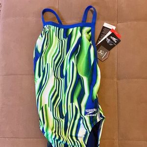 NWT Speedo Endurance size 28